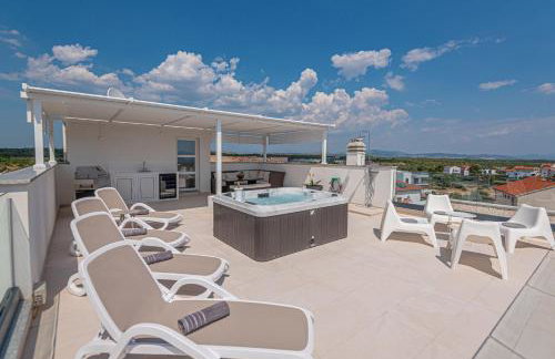 VILA VASILJ dein eigener Pool oder dein eigener Whirlpool mit Aussicht, dein Urlaub, deine Privatsphäre, deine Wahl - Photo 22