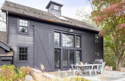 Bridgehaven Estate by Rove Travel - Luxe Home with Pool - Photo 26