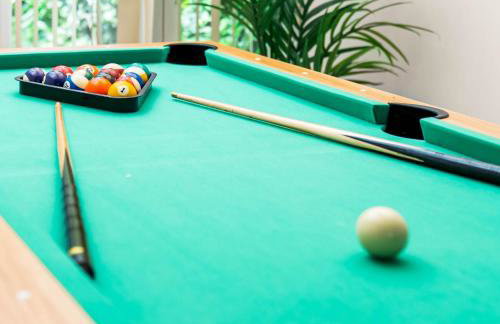 Stylish 3 Bedroom House - Pool & Tennis Table - Garden - Off Street Parking 782S - Foto 47