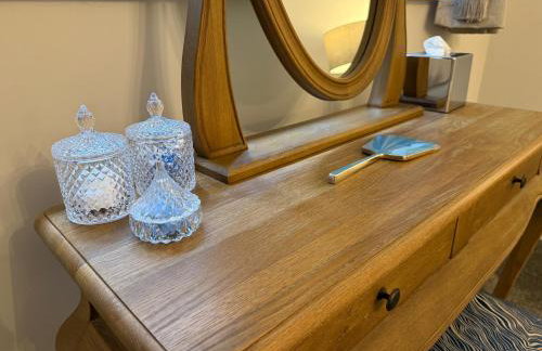 Stansted Airport Stay, Parking and Luxury Suite - Foto 6