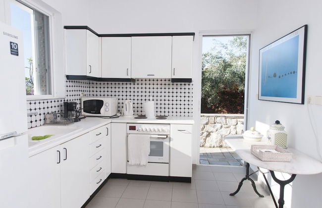 Messinian Blue SeaSide Villa - Photo 11