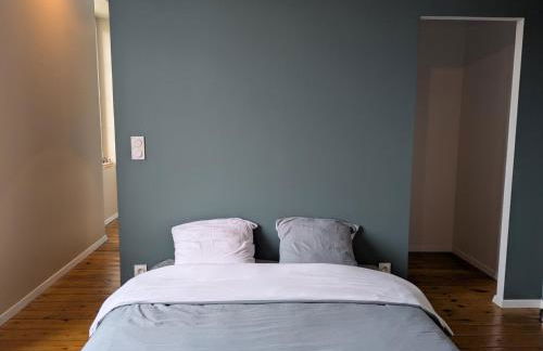 Charmante maison XIXe sur Jarnac avec 3 chambres, cour privative & parking - FR-1-653-280 - Foto 27