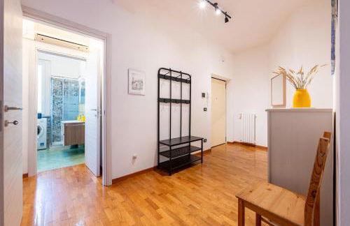 Blu&Yellow Apartment in Parma Station - Photo 20