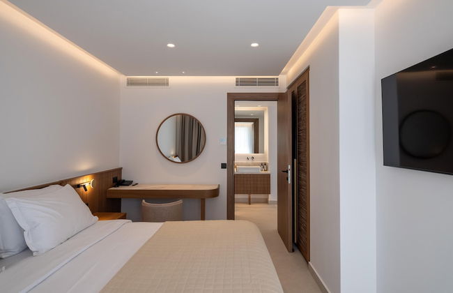 Galaxy Suites Boutique Resort - Photo 26