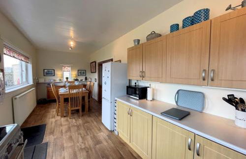 Traditional Cottage with Beautiful Views - Pass the Keys - Foto 11