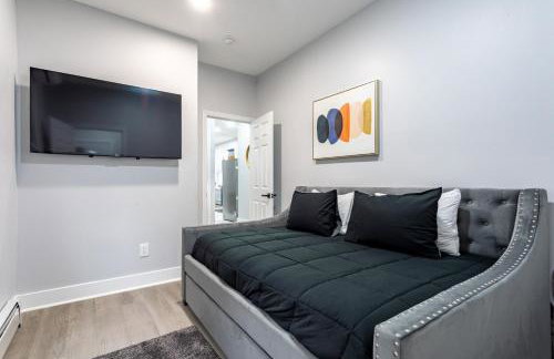Modern Escape 3BR Apt with Parking - Foto 13