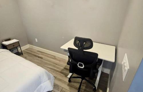 PHX Airport 9BR, 7BA, BBQ, events and pets Allowed - Photo 29