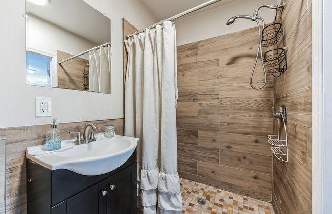 Elegant 5br Townhome In Prime Location 5 Bedroom Townhouse by RedAwning - Foto 24