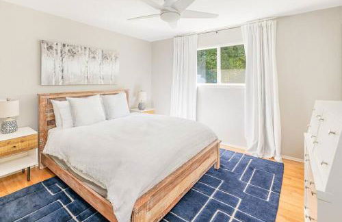 Quintessential Seattle Water Views w HotTub - Foto 10