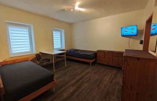 schöne 2-4 Bett FeWo in Staßfurt - Foto 3