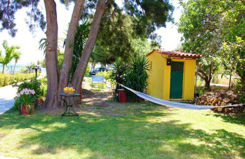 Amarynthos Beachfront Vacation House with garden - Foto 30