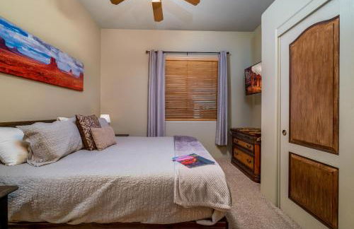 Quail Mountain Desert Resort: Heated Pool, Mt Vews, all BR's King & TV's, Hiking - Photo 41