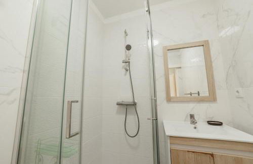 Espinho Seawalk AND Seaview by Vacationy - Foto 19