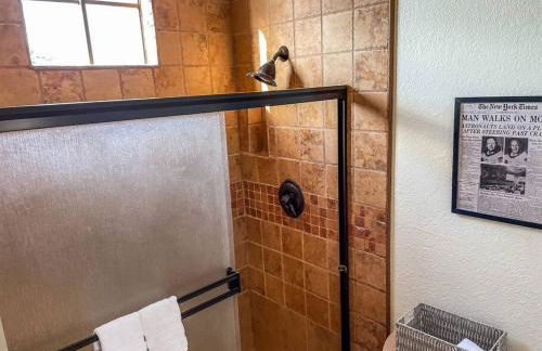 Lakefront Hacienda with Pool, Hot-tub, Tennis - Foto 12