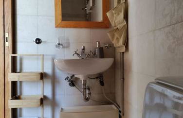 Little Penthouse with Open Terrace - Photo 23