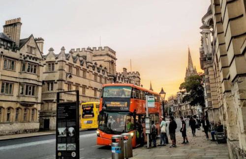 Swan Cottage 2-Bedroom-Netflix-Parking-Nature-Canal - Photo 42