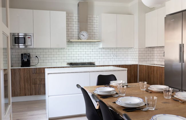 2ndhomes 144 m2 Stylish 3BR Center Home - Foto 14