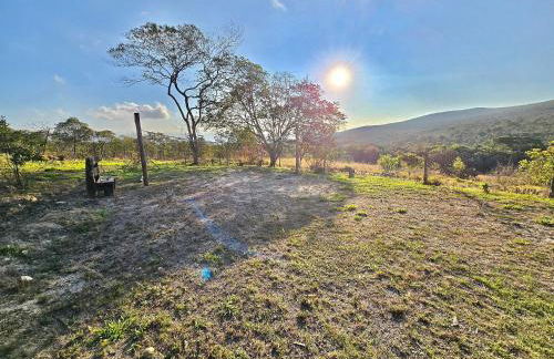 Sítio com lindo pôr do sol, tranquilidade na serra de Carrancas com riacho - Foto 22