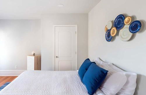 Jennifer's Cozy Apt Walk to Brown In Unit Laundry - Foto 24