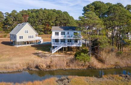 Robert's Retreat - Brand new home w/ gorgeous water views! - Foto 9