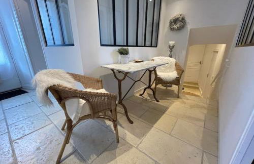 Chez Laurette - Charming apartment in historic village near Versailles - Foto 31