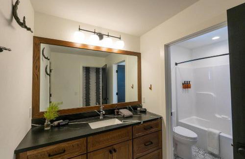 The DougOut Steps from Douglas Beach! - Foto 26