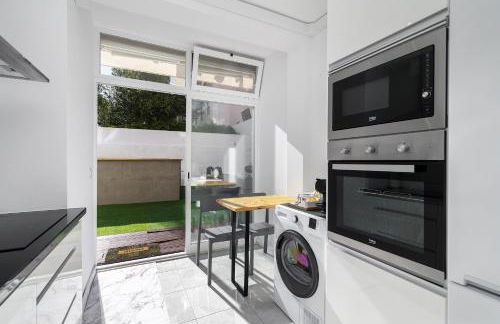 WHome Suburban Serenity Family Home with Pool - Foto 14