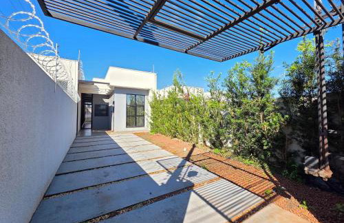 Casa Jardim Cataratas 2 Quartos e 2 banheiros - Foto 2