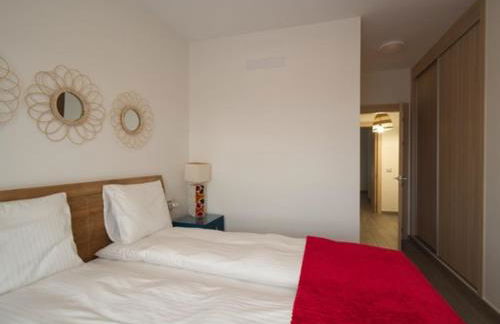 Sunny Luxury Apartment with two great sunny - level terraces, two swimming pools, in a new complex Pueblo Majorero, close to Fuerteventura Golf Club, next to the beach , Atlantico Shopping Mall and casino in Caleta de Fuste - Foto 4