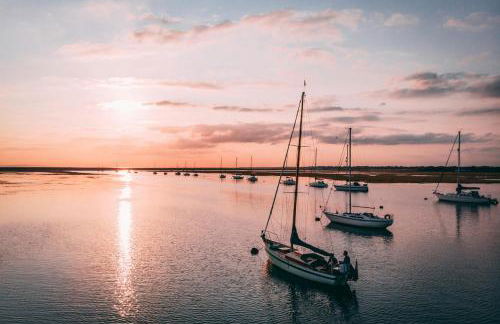 Henrow House Lymington 4 Bed Detached Home with Hot Tub - Foto 45