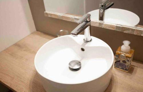 BIARRITZ GRANDE PLAGE - STUDIO AVEC BALCON - Victoria Surf - Foto 10