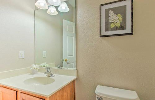 Outdoor Oasis with Pool Davenport Resort Escape! - Foto 29