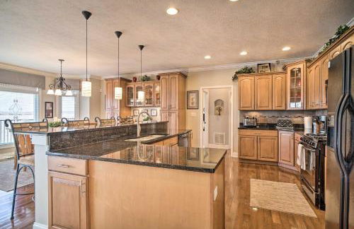 Spacious Baneberry Home with Lake Douglas Views! - Foto 14
