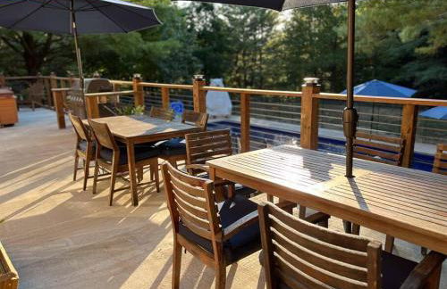 Secluded with Hot tub, Pool table, Arcade, Fishing andTheater Room - Photo 71