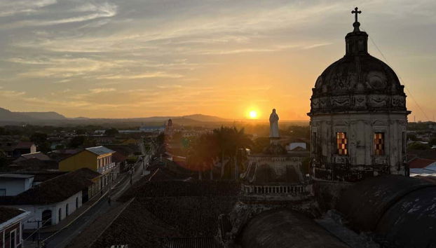 Circuito de 8 días por Nicaragua - Foto 3, Panorámica de Granada al atardecer