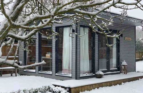 Self Contained Garden Studio with stunning views - Foto 21