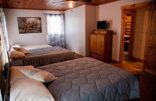 Southern Comfort Retreat with a private hot tub - Foto 10