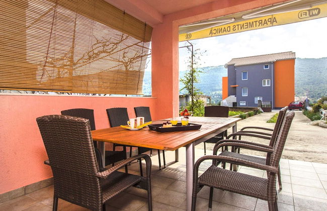 Exquisite Villa with Private Hot Tub in Grebaštica - Foto 31