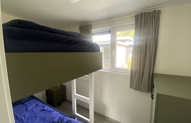 3 bedroom House in Biddinghuizen with swimming pool and terrace - Photo 9