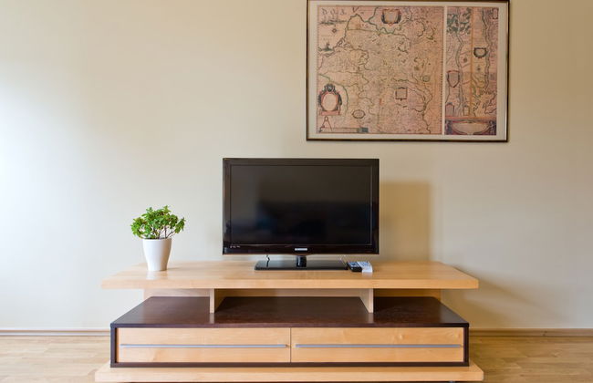 Barbacan Apartments - Photo 25