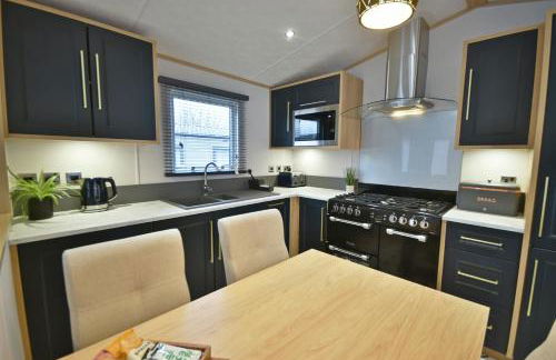 Pendle View Retreat - Holiday Park - Photo 13