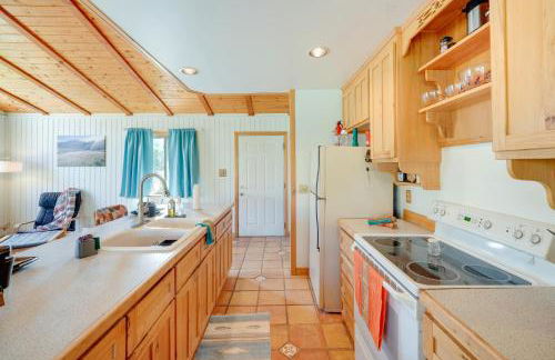 Scenic Kernville Getaway with Deck and Mountain Views! - Foto 10