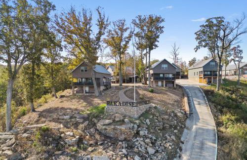 Rivers Ledge Cabin with breathtaking views hot tub & indoor pool - Photo 40