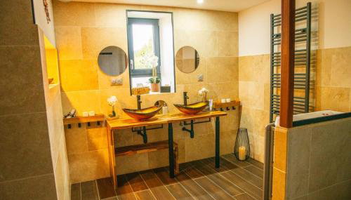 Gîte 4 à 10 Personnes avec sauna" La ferme des Sources" dans les Hautes Vosges - Foto 2