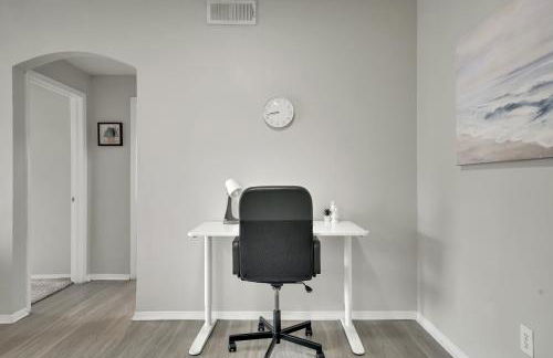 Sapphire 1BD Loft - Pool, Gym & Free Parking! - Photo 12