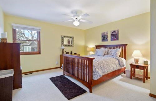 Life's Better At The Lake - Foto 18