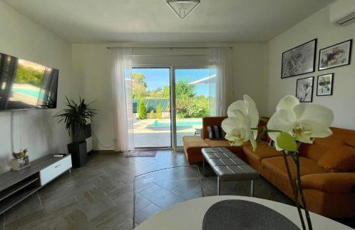 Pola kuće sa bazenom-Eja - Foto 64