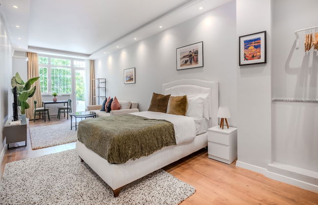 House w Garden 10 min to City s in Beyoglu - Photo 4