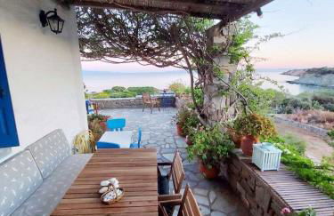 Sophia Villa Paros - Beachfront Villa at Lolantonis - Photo 20