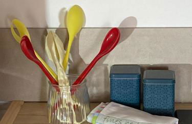 Studio Pop-25m2-Neuf et coloré - WiFi-Netflix - Foto 11